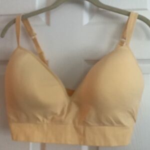 Athleta Embrace Large D-DD